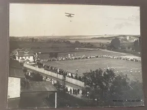 Auflösung zum gestrigen Beitrag der Bauarbeiten am Sportplatz